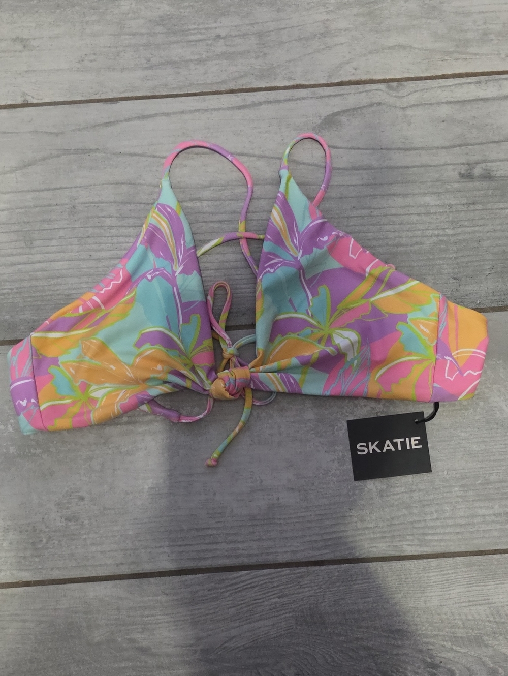 Skatie Sarah Bikini Top In Palm Springs